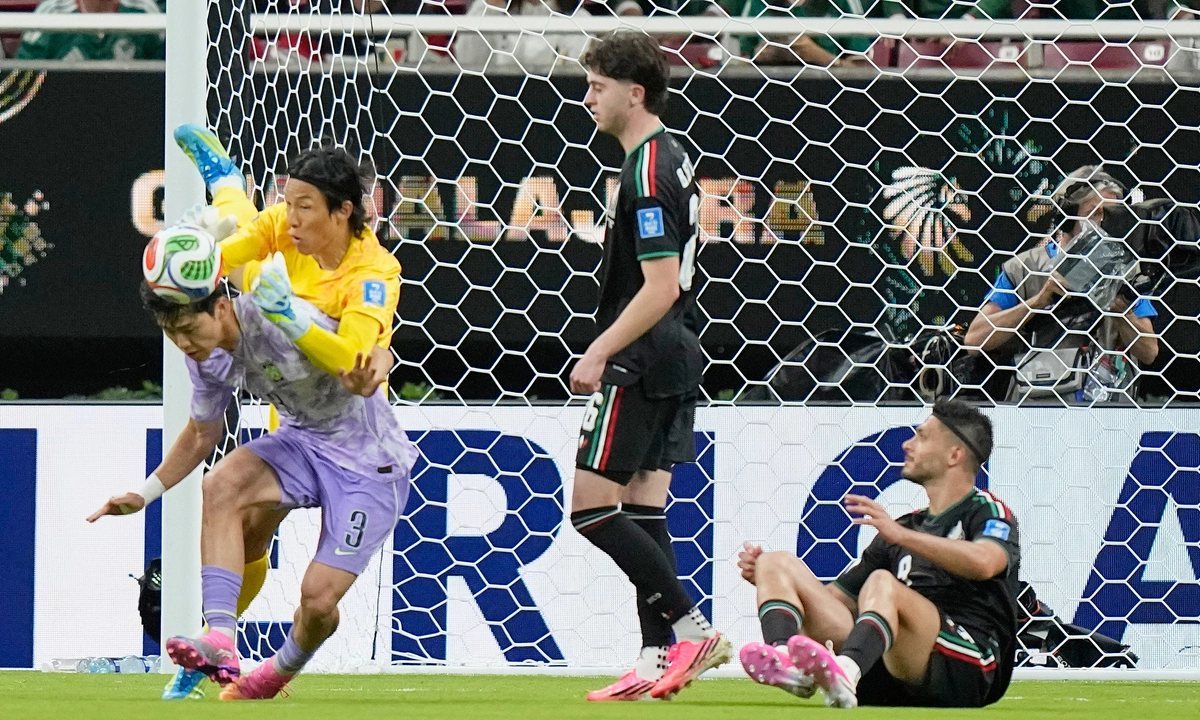 Mexico Vượt Vòng Bảng World Cup 2026 Nhờ Sai Lầm Của Thủ Môn Hàn Quốc - hình ảnh - 789betgame.com Mexico Vượt Vòng Bảng World Cup 2026 Nhờ Sai Lầm Của Thủ Môn Hàn Quốc - hình ảnh - 789betgame.com