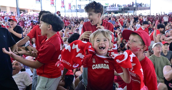 CĐV Canada Mở Hội Sau Chiến Thắng Lịch Sử Tại World Cup 2026 - hình ảnh - 789betgame.com