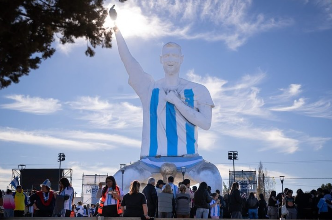 Argentina khánh thành tượng Messi cao 26 mét: góc nhìn mới cho người chơi Việt - hình ảnh - 789betgame.com