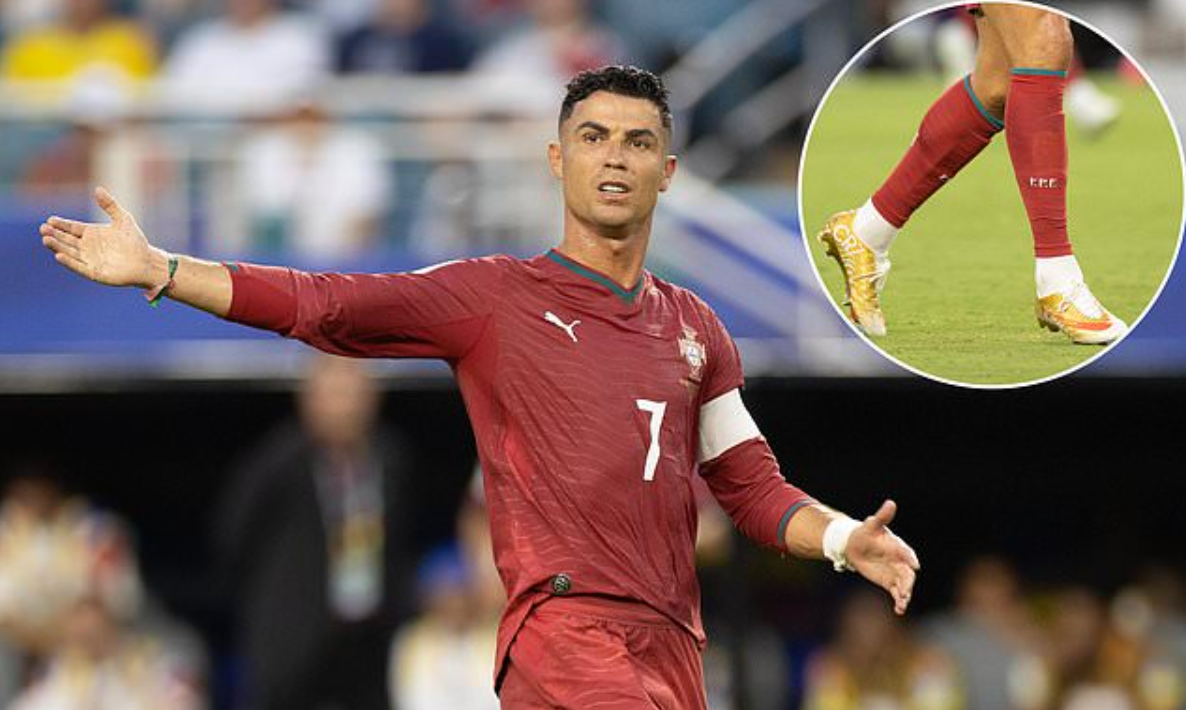 Ronaldo bỏ giày phiên bản giới hạn giữa trận hòa Colombia: Chi tiết gây chú ý từ sân cỏ World Cup 2026 - hình ảnh - 789betgame.com