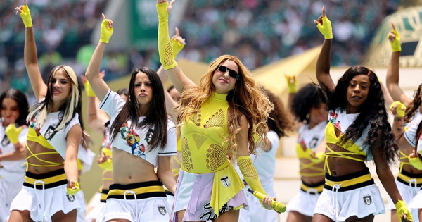 Shakira nhảy múa ăn mừng khi Colombia có vé đi tiếp, vì sao Ronaldo phải lo? - hình ảnh - 789betgame.com