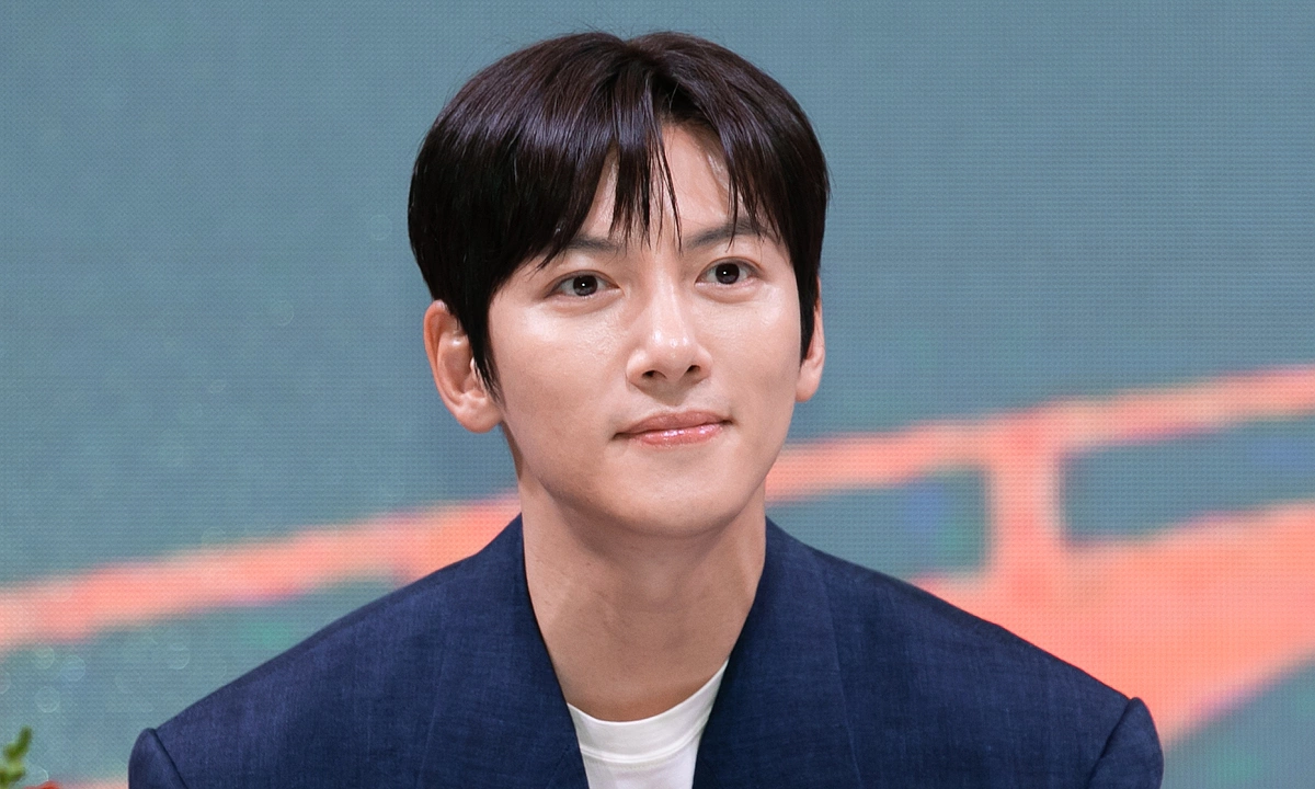 Ji Chang Wook: ‘Tôi nhận năng lượng tích cực khi đến Việt Nam’ - hình ảnh - 789betgame.com Ji Chang Wook: ‘Tôi nhận năng lượng tích cực khi đến Việt Nam’ - hình ảnh - 789betgame.com