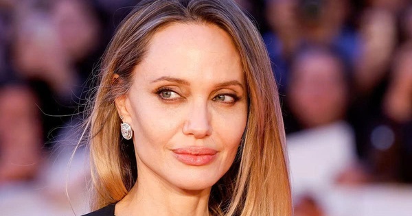 789BET bắn cá và câu chuyện tài chính căng thẳng giữa Angelina Jolie – Brad Pitt - hình ảnh - 789betgame.com 789BET bắn cá và câu chuyện tài chính căng thẳng giữa Angelina Jolie – Brad Pitt - hình ảnh - 789betgame.com